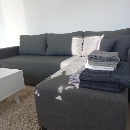 Studio Close To Town Centar สโกเปีย ภายนอก รูปภาพ