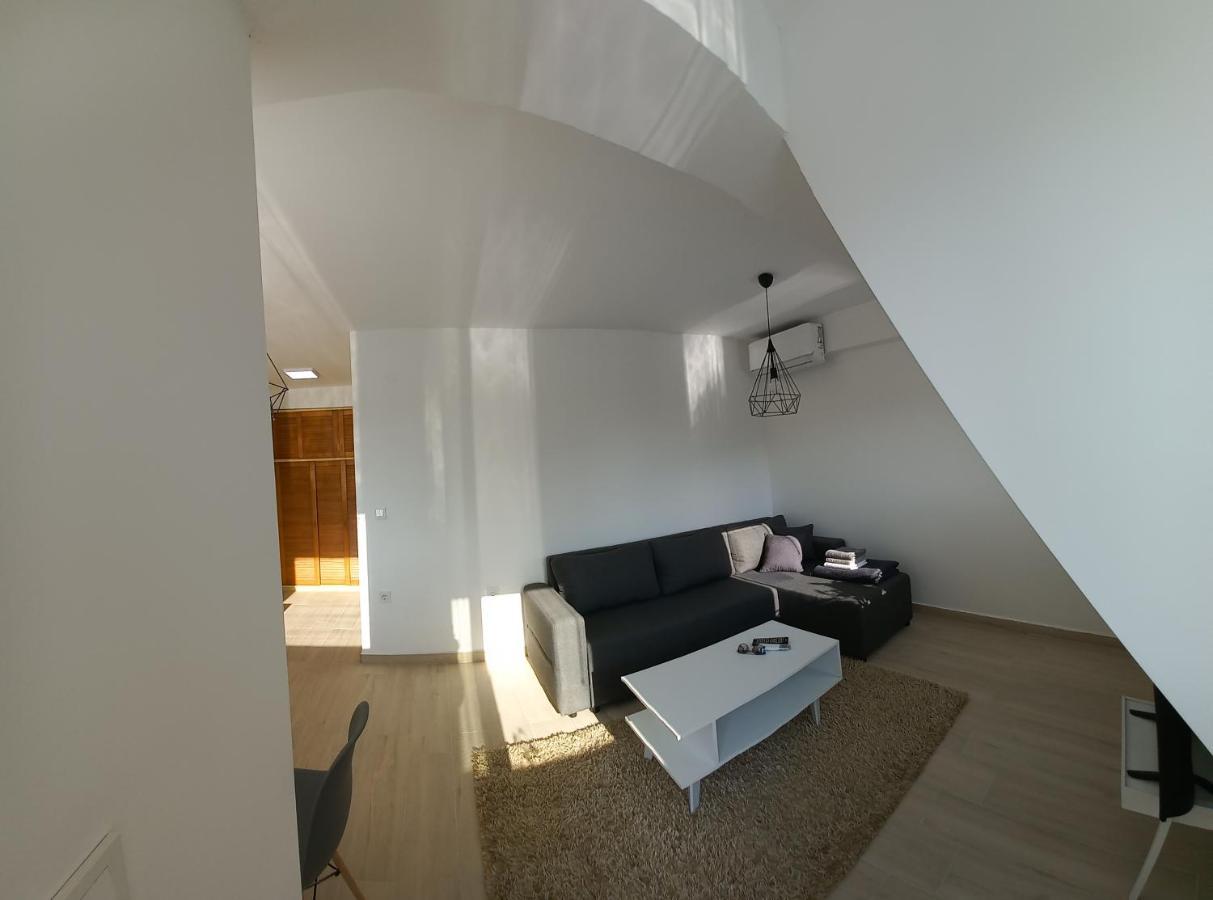 Studio Close To Town Centar สโกเปีย ภายนอก รูปภาพ