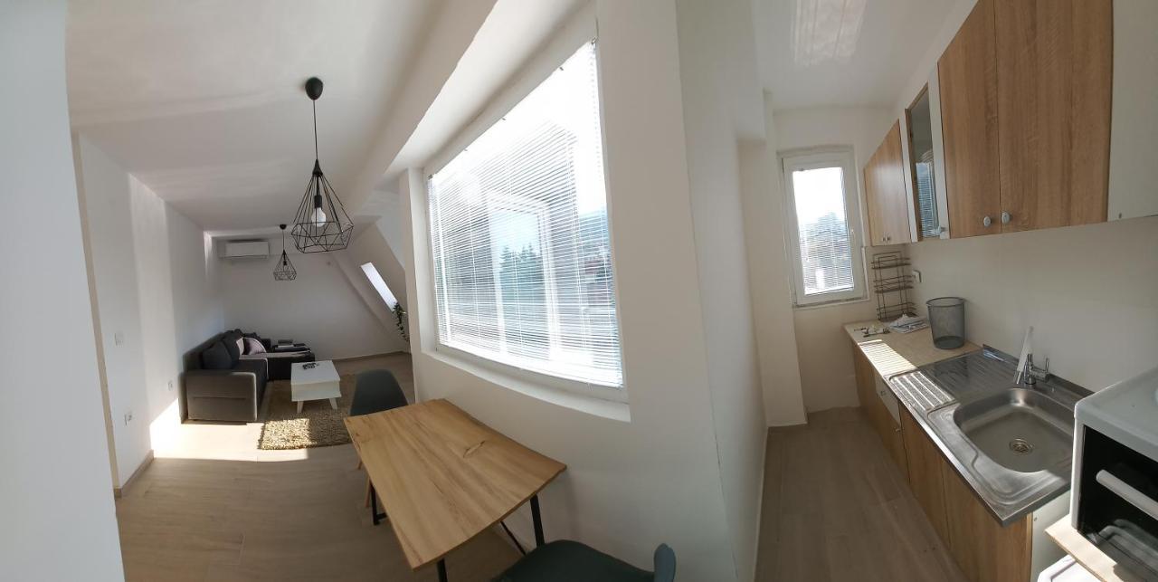 Studio Close To Town Centar สโกเปีย ภายนอก รูปภาพ