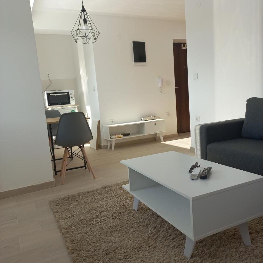 Studio Close To Town Centar สโกเปีย ภายนอก รูปภาพ
