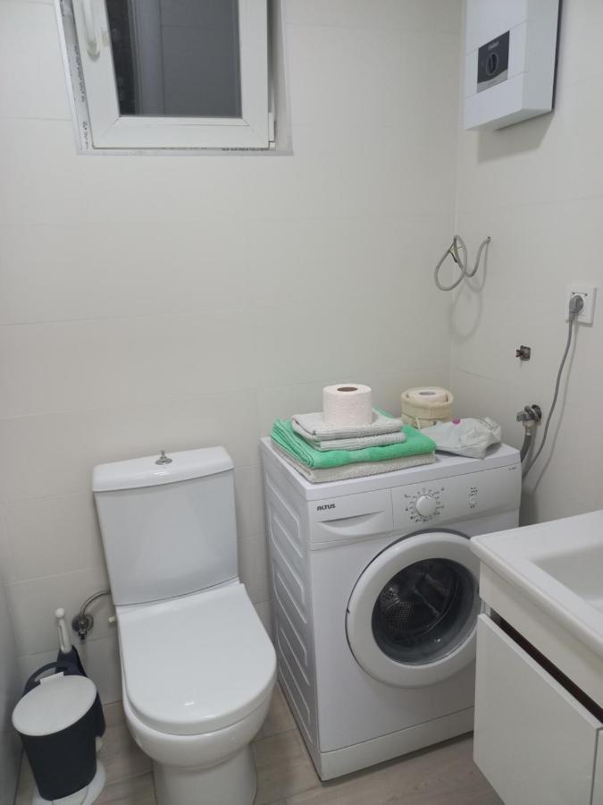 Studio Close To Town Centar สโกเปีย ภายนอก รูปภาพ